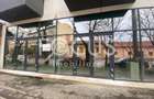 Inchiriez spatiu comercial - Vitrina 2 fronturi - terasa - 1