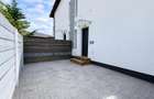🏡 Casă P+1 cu 3 camere, balcon, terasă și 2 parcări – 110.000 €