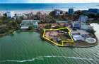 Investite Premium pe Malul Lacului în Mamaia, Constanta - Teren cu Potential Exc - 2