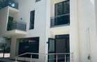 spatiu Andronache  stradal - 1