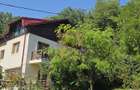 Casa cu 4 camere de vanzare in Campina
