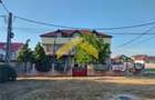 Casa la gri de vanzare in localitatea Fantanele - 1