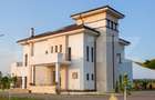 Pensiune premium, de închiriat, cu 6 camere, 420 mp, zona sud