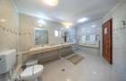 Vanzare Vila Pensiune 9 camere zona Mamaia Nord langa plaja - 7