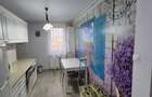 Vand apartament cu 4 camere si garaj  - 1