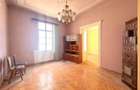 Apartament 3 camere în clădire istorica — Piata Libertatii-comision 0 - 3