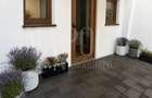 Apartament o camera de vanzare in Floresti - 1