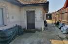 Voluntari,centru,vav Primarie,caramida,de renovat/demolat,zona curata,utilitati - 2