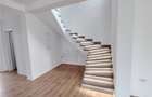 DUPLEX MODERN - ZONA CENTRALA - SEPARAT PRIN BAIE - GAZON SI SISTEM DE IRIGARE - 3