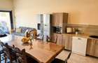 Casa 330 mp, teren 3.080 mp, zona Cosoveni
