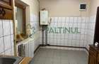 Casă individuală de închiriat în Sibiu – singur în curte, teren 900 mp, garaj - 12