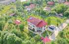 Casă / Vilă cu 8 camere de vânzare - 48