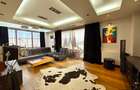 Penthouse unic- British School si UNATC- vedere panoramica spre zona de case - 18