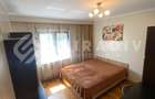 Apartament cu 3 camere, 2 bai, parcare- zona UMF