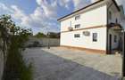 VANZARE VILA 4 CAMERE CORNETU-STR.AEROPORTULUI NR.47 C - 35