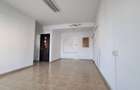 Spațiu comercial, 40mp, parcare, baie, balcon, strada Eroilor - 2