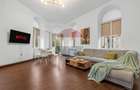 Apartament cu 3 camere  P-ta Unirii- Centrul Istoric