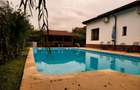Refugiu toscan la marginea pădurii din Corbeanca, piscină și teren generos - 12