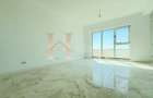 Decomandat. Loc de parcare acoperit. Etaj 1. Balcon 10 mp.
