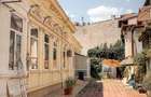 Rare Find | Apartament de Design în casă - 13