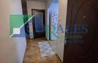 Zona Mircea cel Batran. Etaj intermediar. - 11