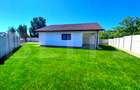 Casă cu 3 camere, 90 mp, pe un nivel,  454 mp teren, cartier Orizont - 1