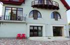 SUPER OCAZIE SE VINDE VILA DE LUX SI CASA DE OASPESTI IN BALOTESTI LA LAC 555000 - 1