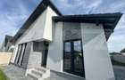 Casă individuală 90.30 mp, teren 387 mp, zona Orizont - 10