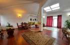 Parc Cismigiu, de vanzare vila interbelica cu 2 apartamente, curte, parcare - 2