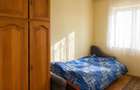 Calea Bucuresti,3 camere decomandate,  etaj 2, 87mp,  2bai, centrala proprie, te - 4