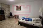 Casa zona Platinia Parcul Mare curte teren 800mp + apartament/ birou - 3
