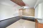 De Vânzare Apartament cu 2 camere,53 mp,  etaj 1,  Bloc Nou- Rogerius - 3