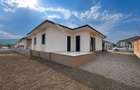 Casă modernă de vânzare | 3 dormitoare | 2 băi | 399 mp teren