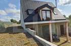 Casa de vanzare, 179 mp, teren 1911 mp, zona Varful Campului