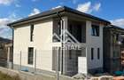 Vila spațioasa cu priveliște superbă spre cetatea Cisnadioarei - 3
