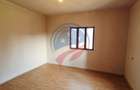 Casa Bradesti  teren  intravilan 7952 mp  deschidere 33 m la DE 70