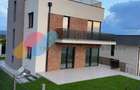 Casa moderna, 214 mp, 5 camere-Dezmir - 1