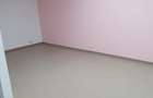 Propietar  iinchiriez  birou 2 camere  60 mp - 3