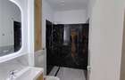 Duplex pe plan - teren generos - zona aproape de toate magazinele