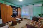 Etajul unei case- Apartament cu garaj si curte proprie - 10