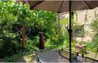 Apartament cochet,2 camere, ,cu gradina,la casa Ultracentral,Dealul Cetatii
