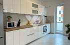 Apartament 3 camere, 100 mp, mobilat, de închiriat, zonă centrală