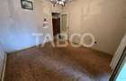 Apartament decomandat 4 camere 4 balcoane 2 bai etaj 1 Central Sibiu - 2