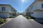 Duplex 100 mp utili, teren 200mp, ansamblu privat, Floresti - 3