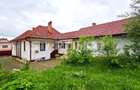 Casa 5 camere cu acces auto RASNOV