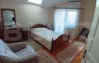 Casa de vanzare, pretabila pentru Pensiune sau regim hotelier - 13