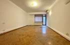 Vila centrala cu 13 camere *460mpu* + garaj // Dorobanți - 13