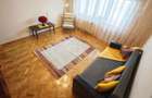 Apartament mare, decomandat, bucatarie separata. PET FRIENDLY.