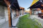 Casa cu 3 camere,baie, bucatarie,anexe.pivniță teren 800 mp - 1