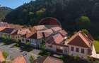 Casă cu două corpuri, teren 835 mp, str. I.L. Caragiale, Râșnov - 1